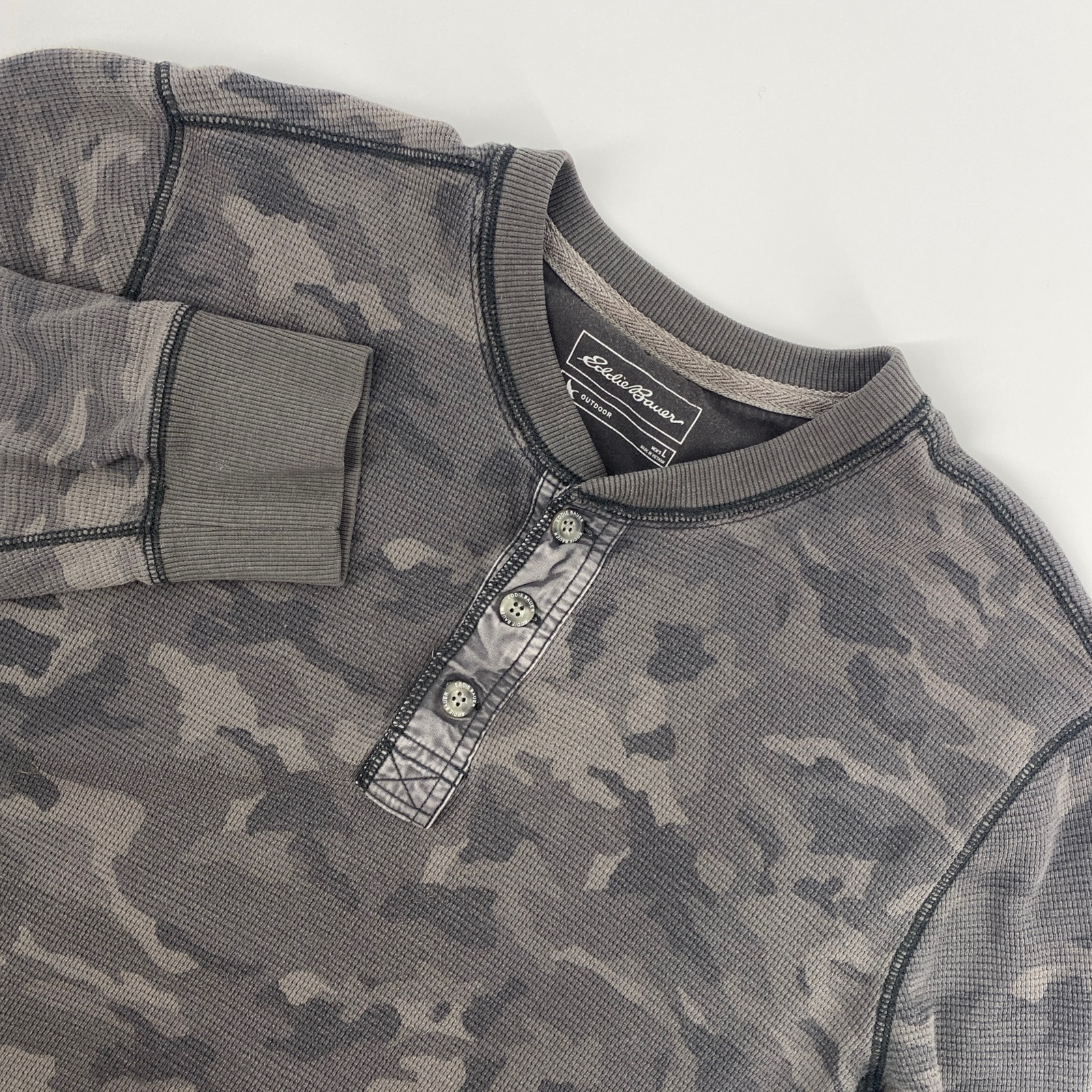 Eddie Bauer Henley Shirt Mens Large Gray Camo Waffle Knit Thermal Outdoor Cabin